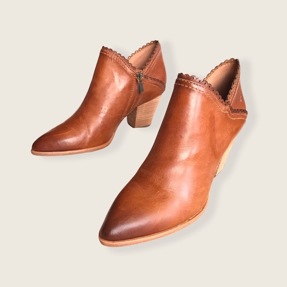 Frye Reed Scallop Cognac Leather Heeled Ankle Boot - Picture 14 of 16